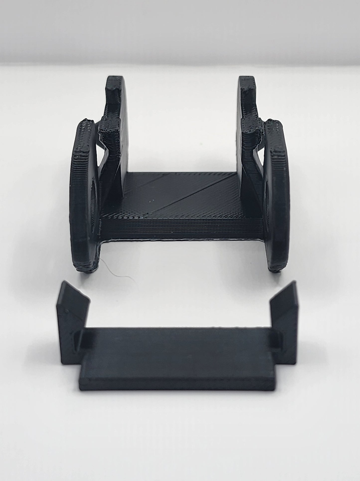 1FT, Chain Link Wire Channel