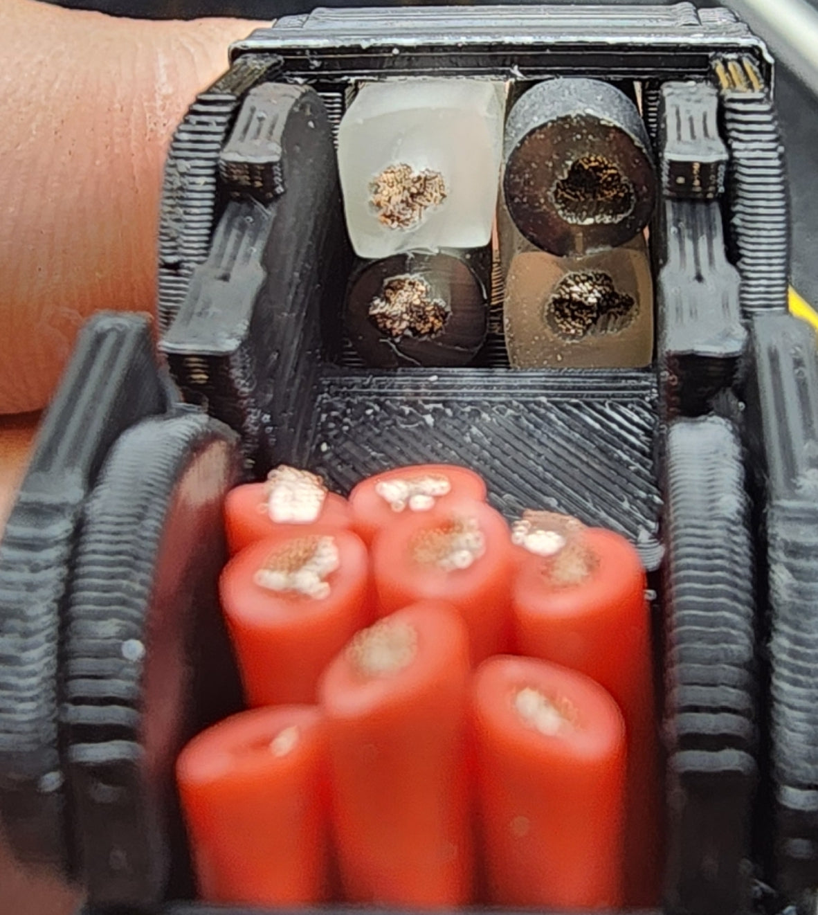 1FT, Chain Link Wire Channel