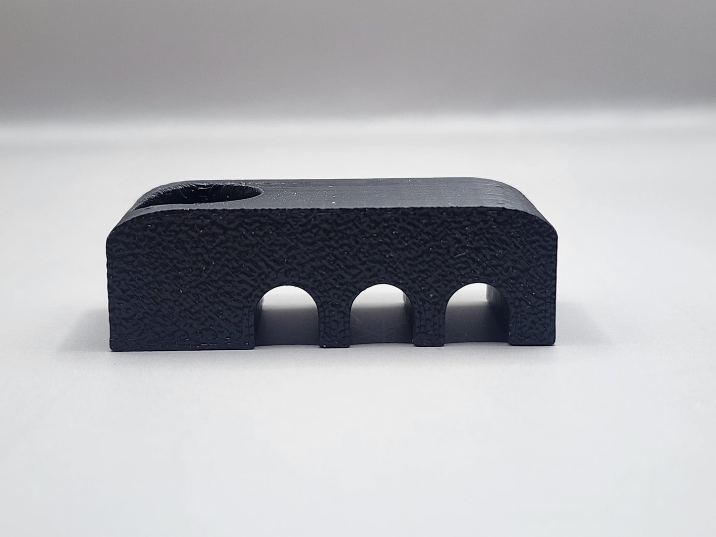 10 Pack Triple RCA or Speaker Wire Clamp