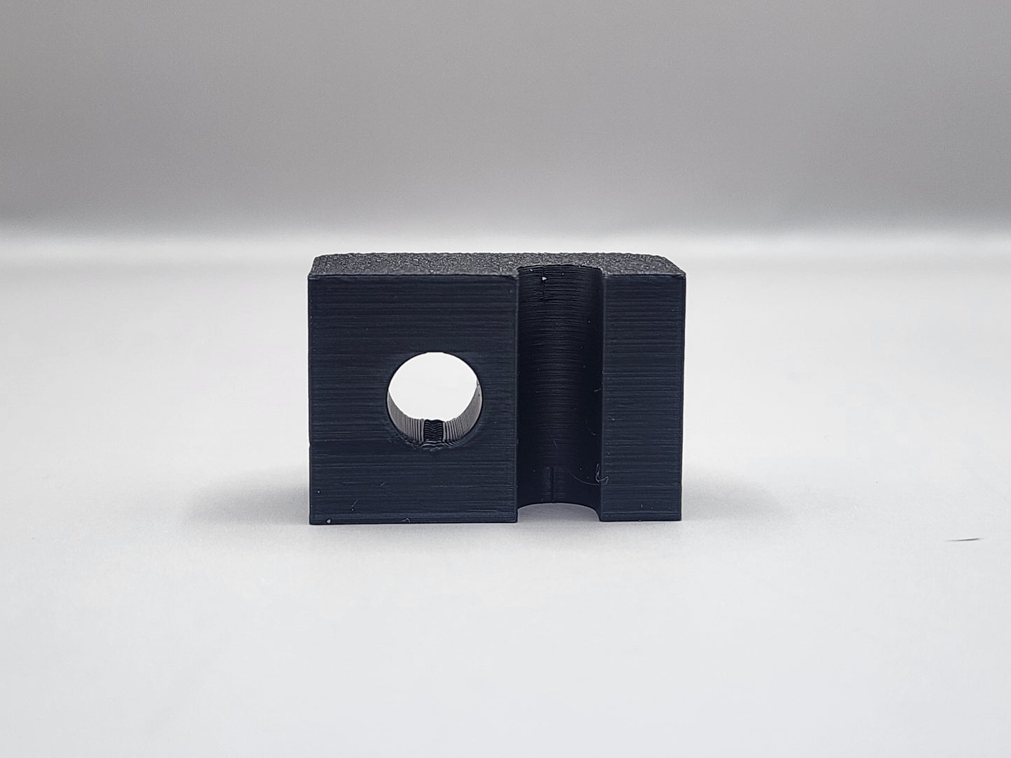 10 Pack Single RCA or Speaker Wire Clamp